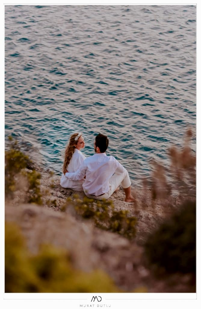 Urla dış çekim fotoğrafçı, altınköy plajı, dış çekim pozları, urla dış çekim, gelin damat dış çekim, düğün pozları